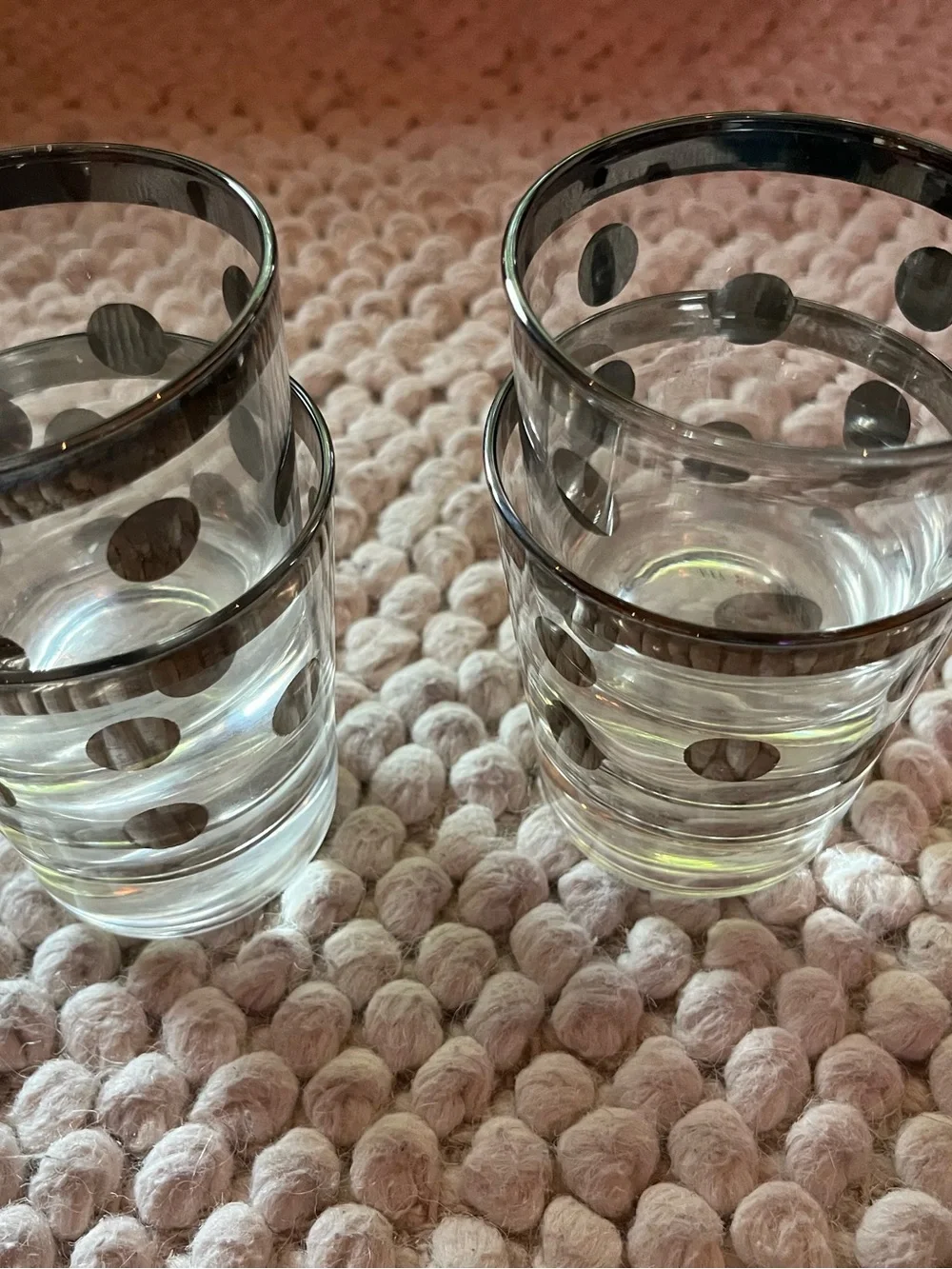 Set of 4 Dorothy Thorpe Silver Polka Dot Accent Glass Tumblers